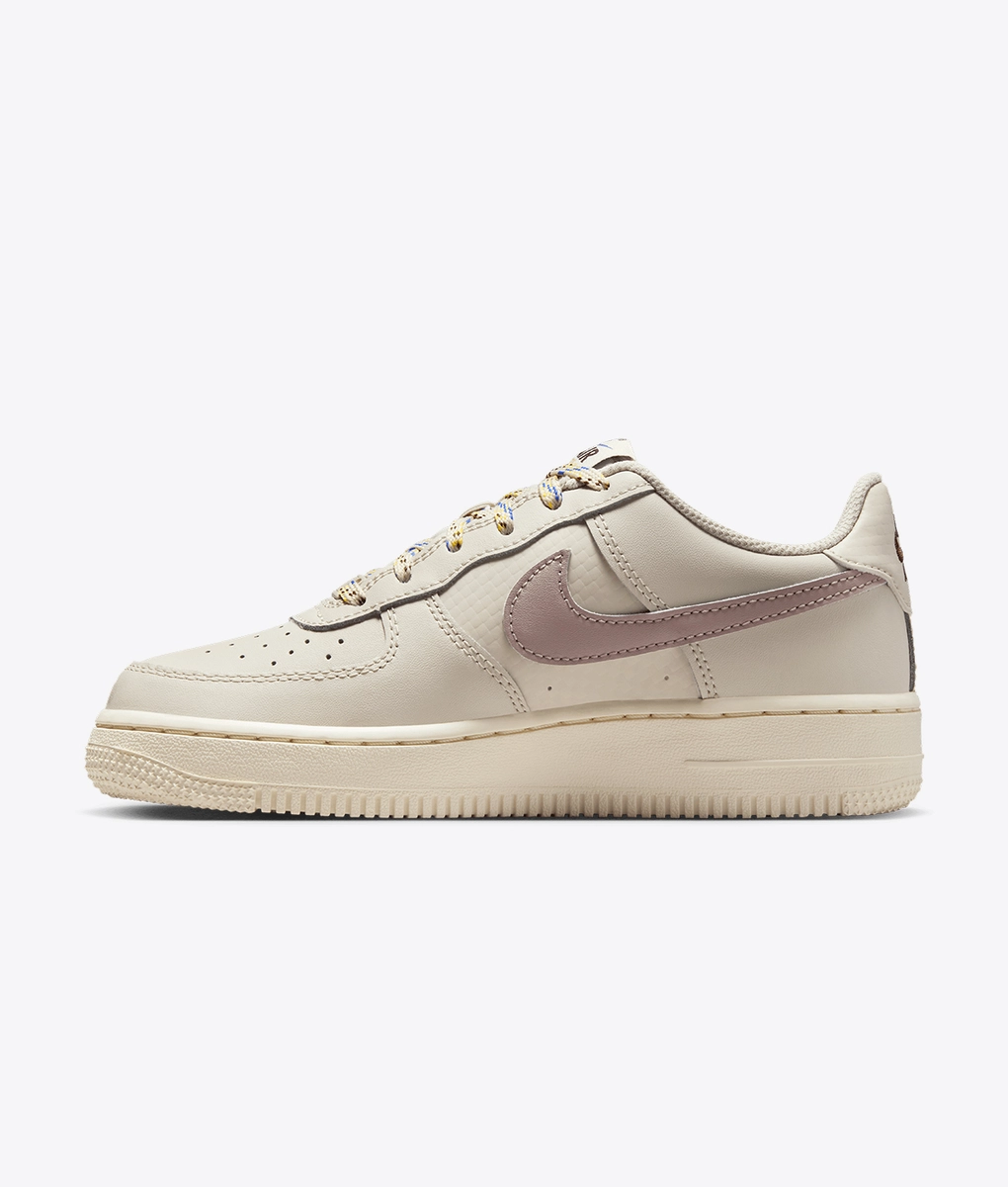 Nike - Nike Air Force 1 LV8 Light Orewood Brown/Malt-Burgundy