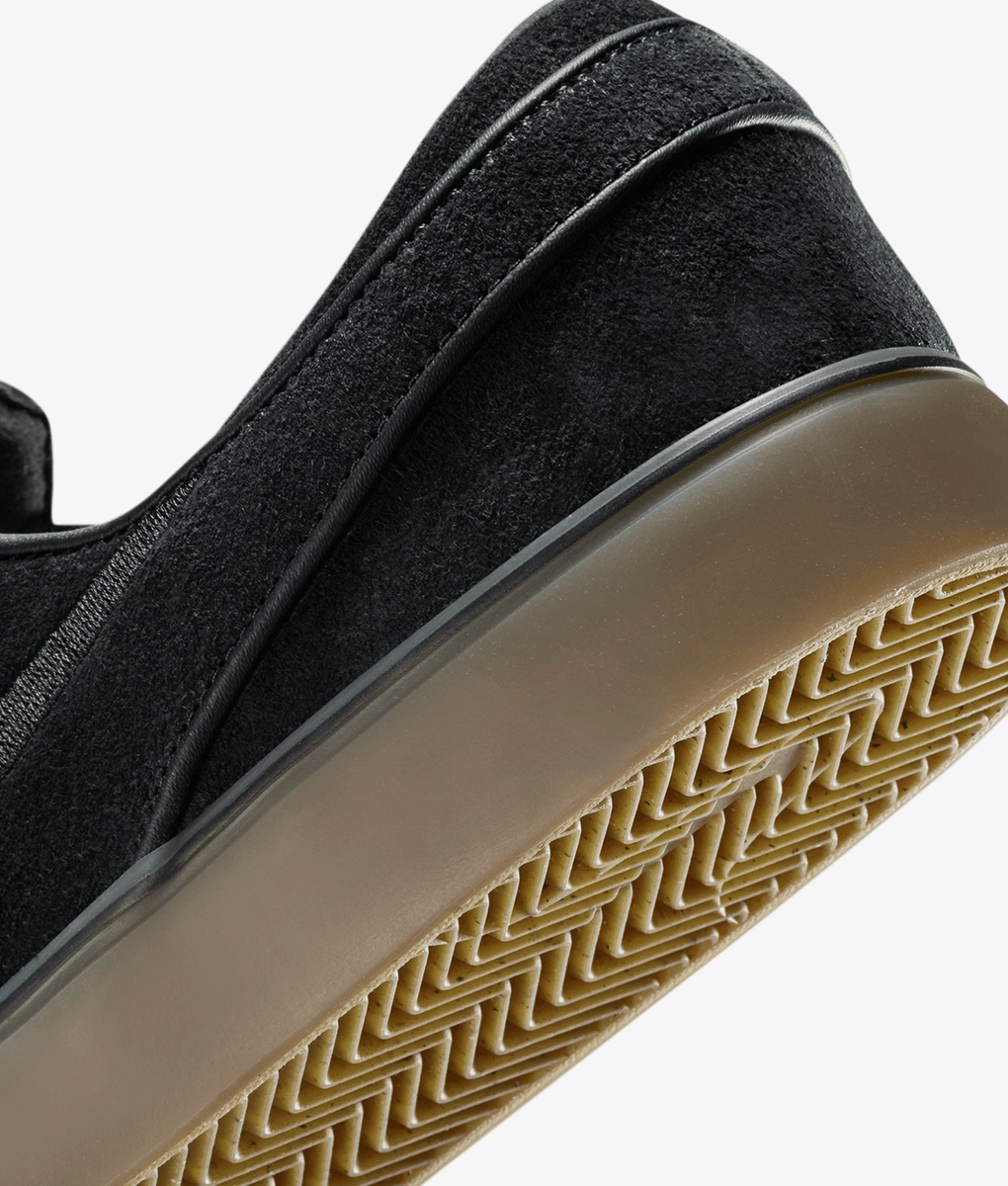 stefan janoski black gum sole