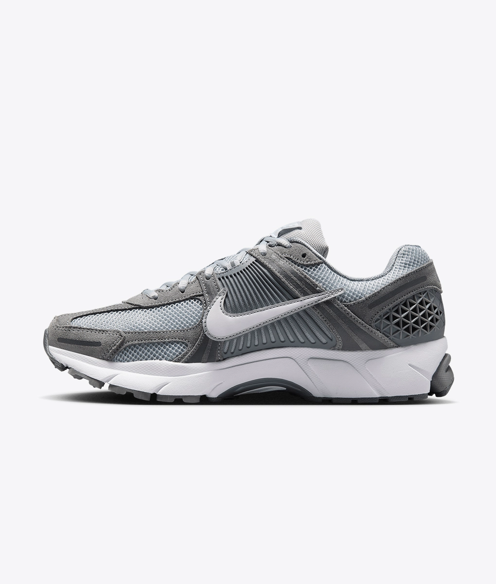 nike zoom shoes gray