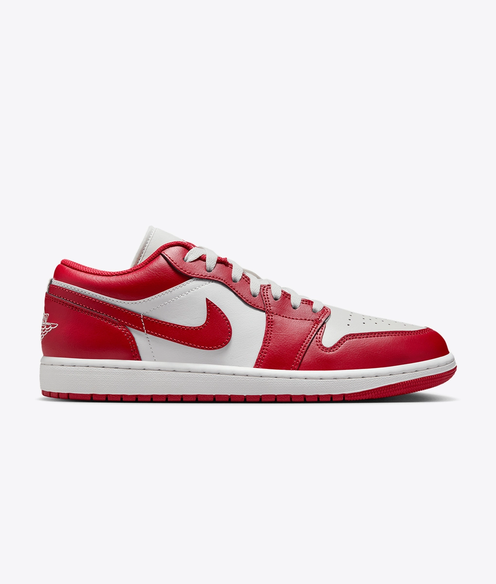 Jordan - Jordan Air Jordan 1 Low Summit White/Varsity Red | Buy Men's  Sneakers Online At VegNonVeg - VegNonVeg AIR JORDAN 1 LOW