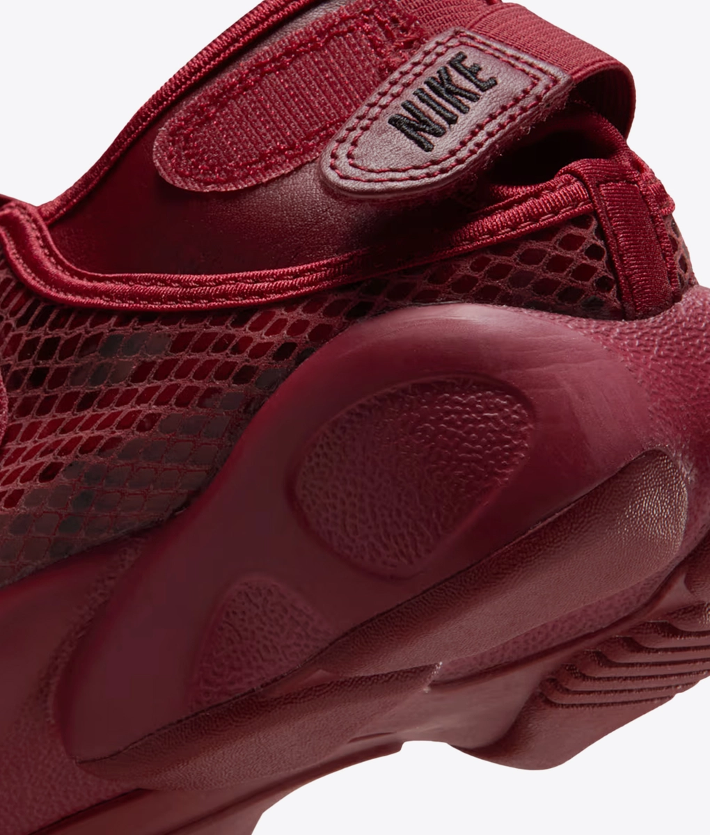 Nike Rift Red Nike - AIR RIFT - VegNonVeg