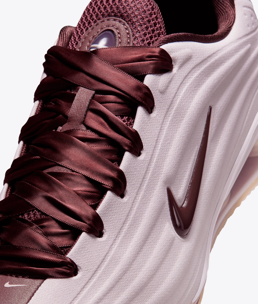 Nike - SHOX Z SE - VegNonVeg