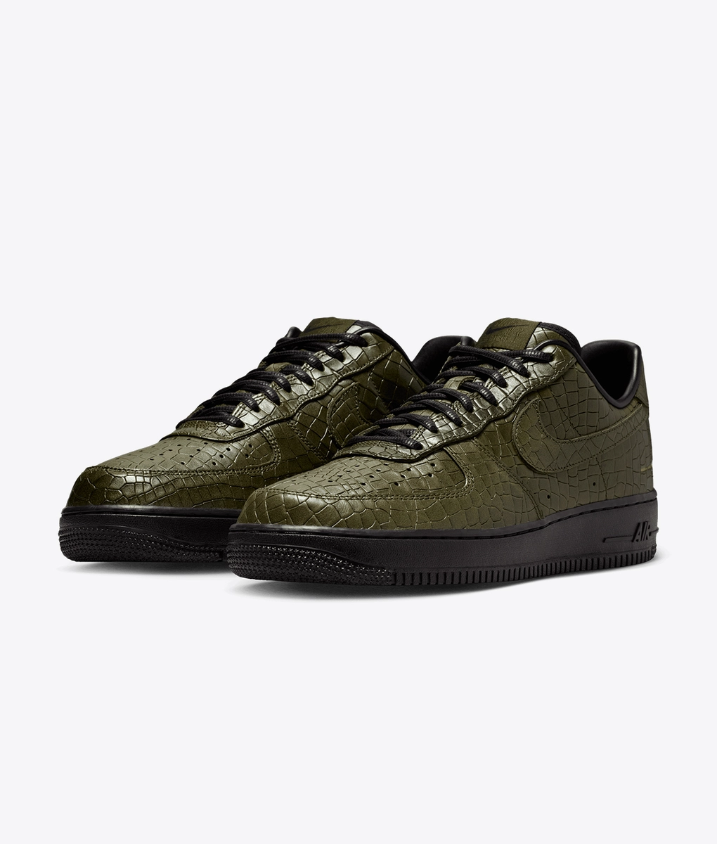 Nike - AIR FORCE 1 '07 PREMIUM - VegNonVeg