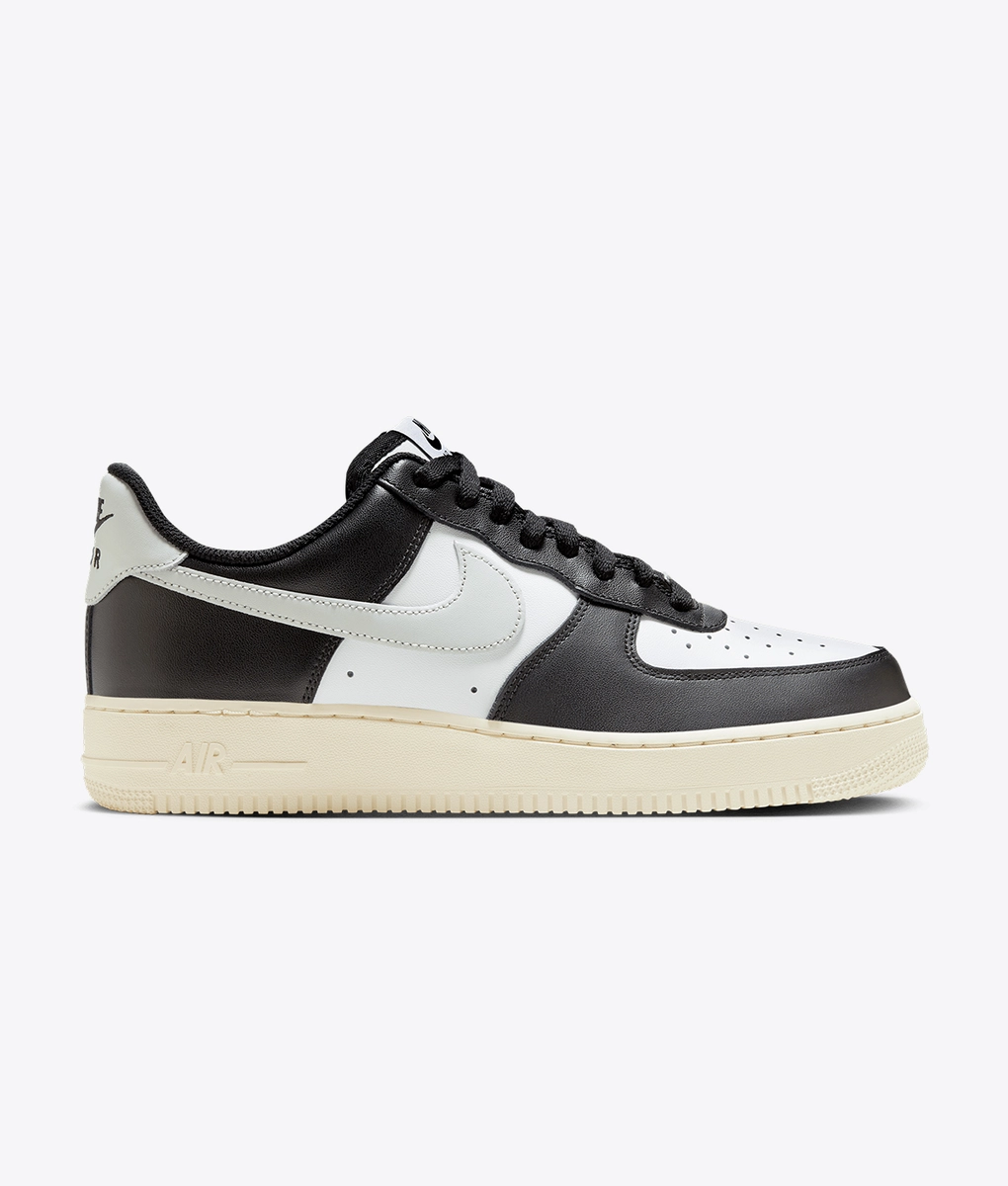 Nike - AIR FORCE 1 '07 - VegNonVeg