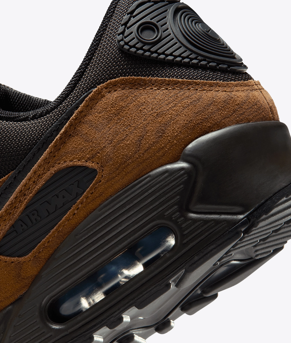 nike air max tan and black