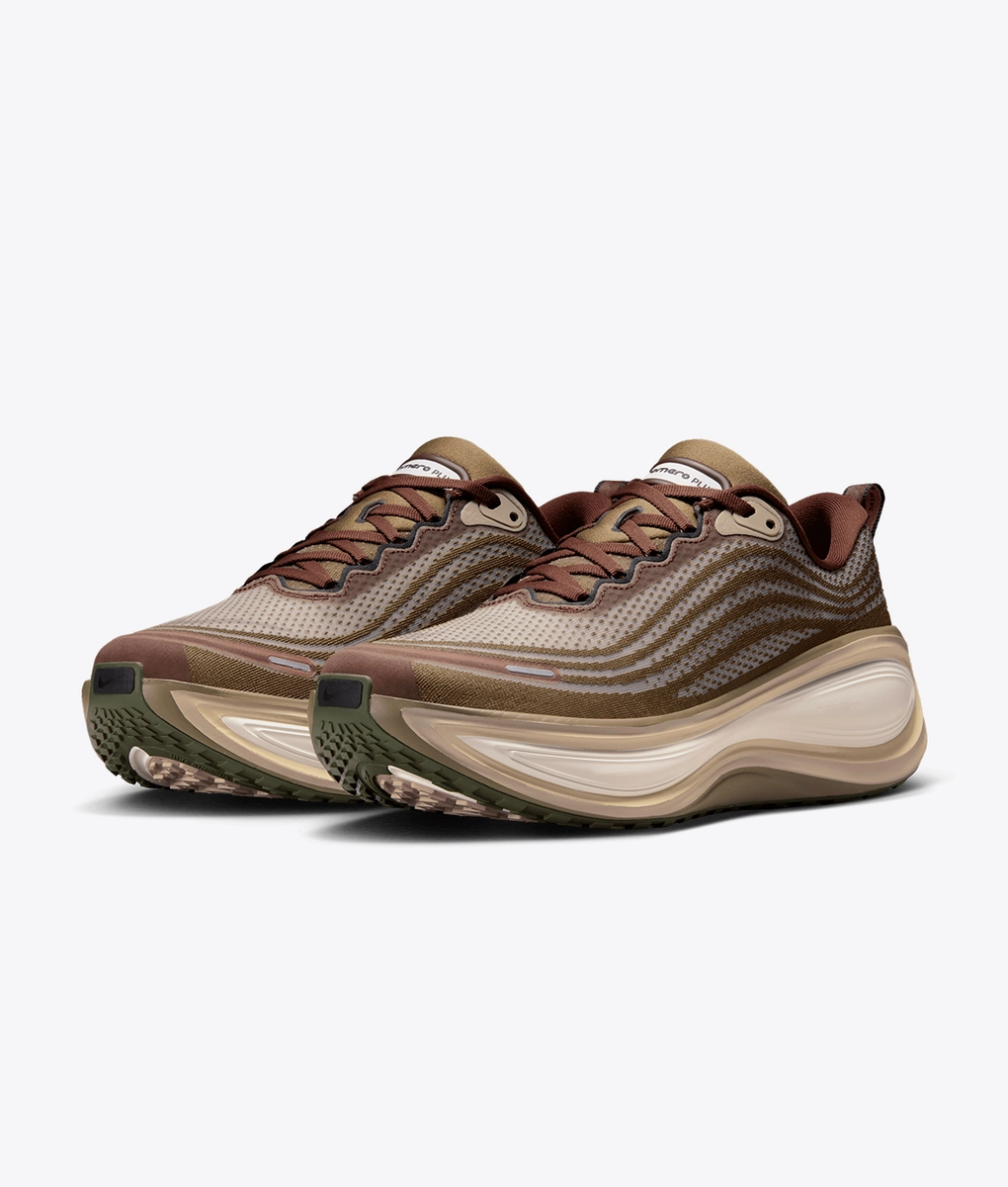 Nike - VOMERO PLUS - VegNonVeg