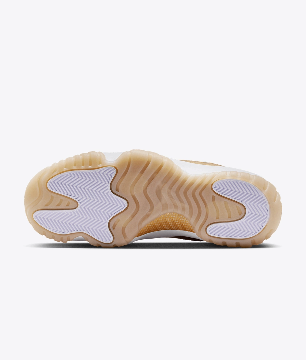 Nike Air Jordan 11 Retro Low ホワイト/ゴールド Jordan - AIR JORDAN 11 RETRO LOW - VegNonVeg