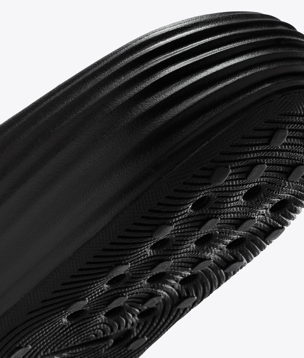Nike - REACTX REJUVEN8 SLIDE - VegNonVeg