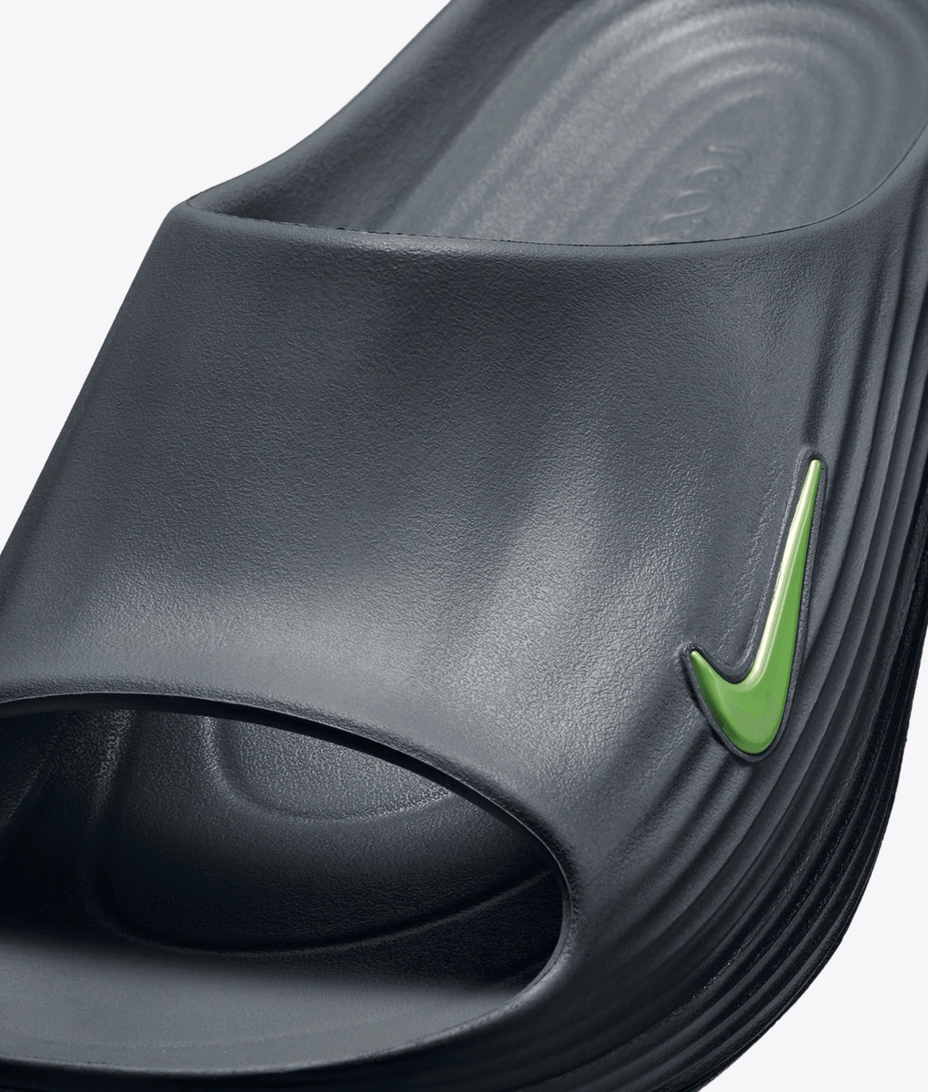 Nike - REACTX REJUVEN8 SLIDE - VegNonVeg