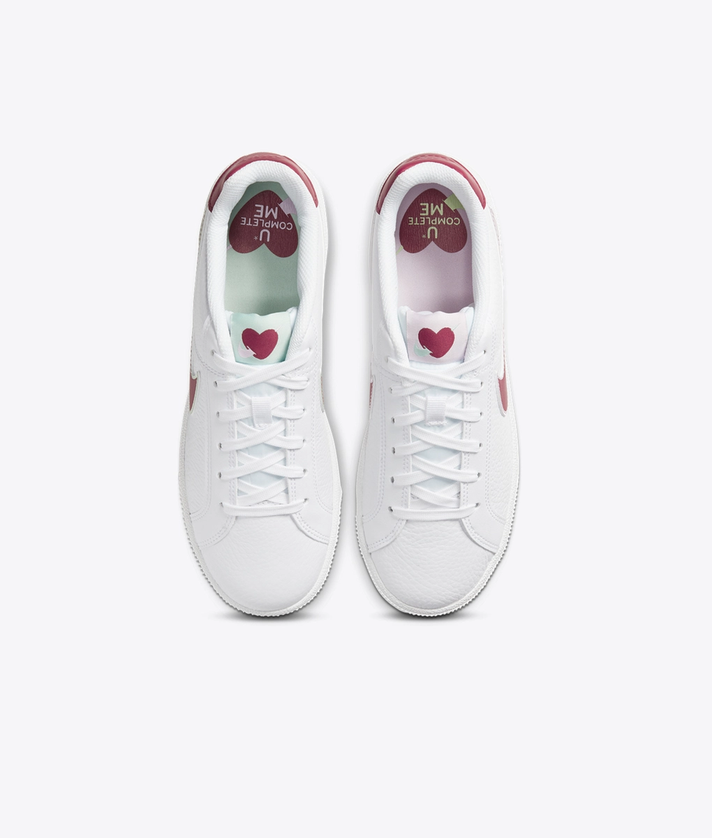 wmns nike court royale vday