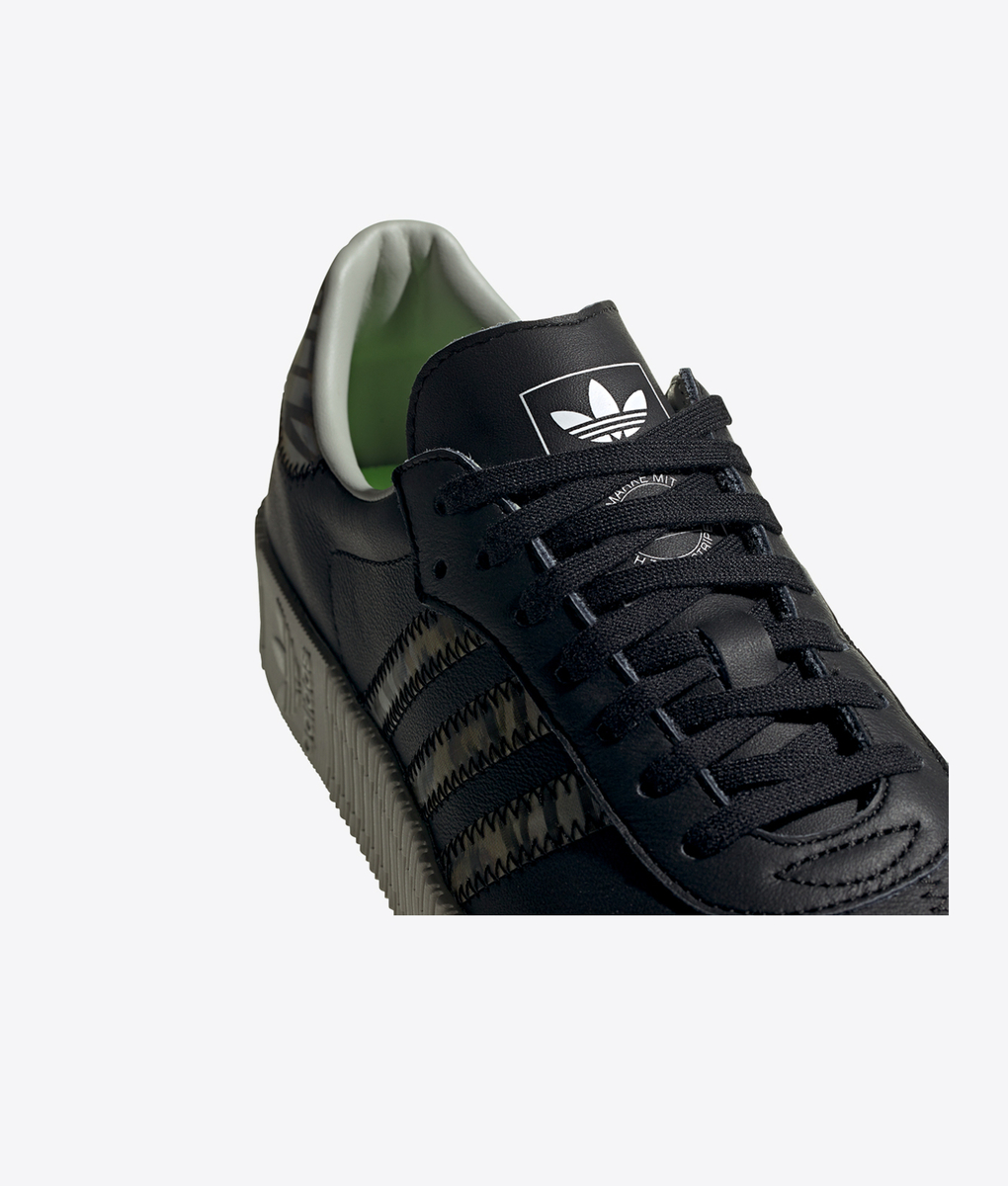アディダスadidas Sambarose W Core Black Sneakersスニーカー Adidas Originals - SAMBAROSE Out Loud 'core Black' - VegNonVeg
