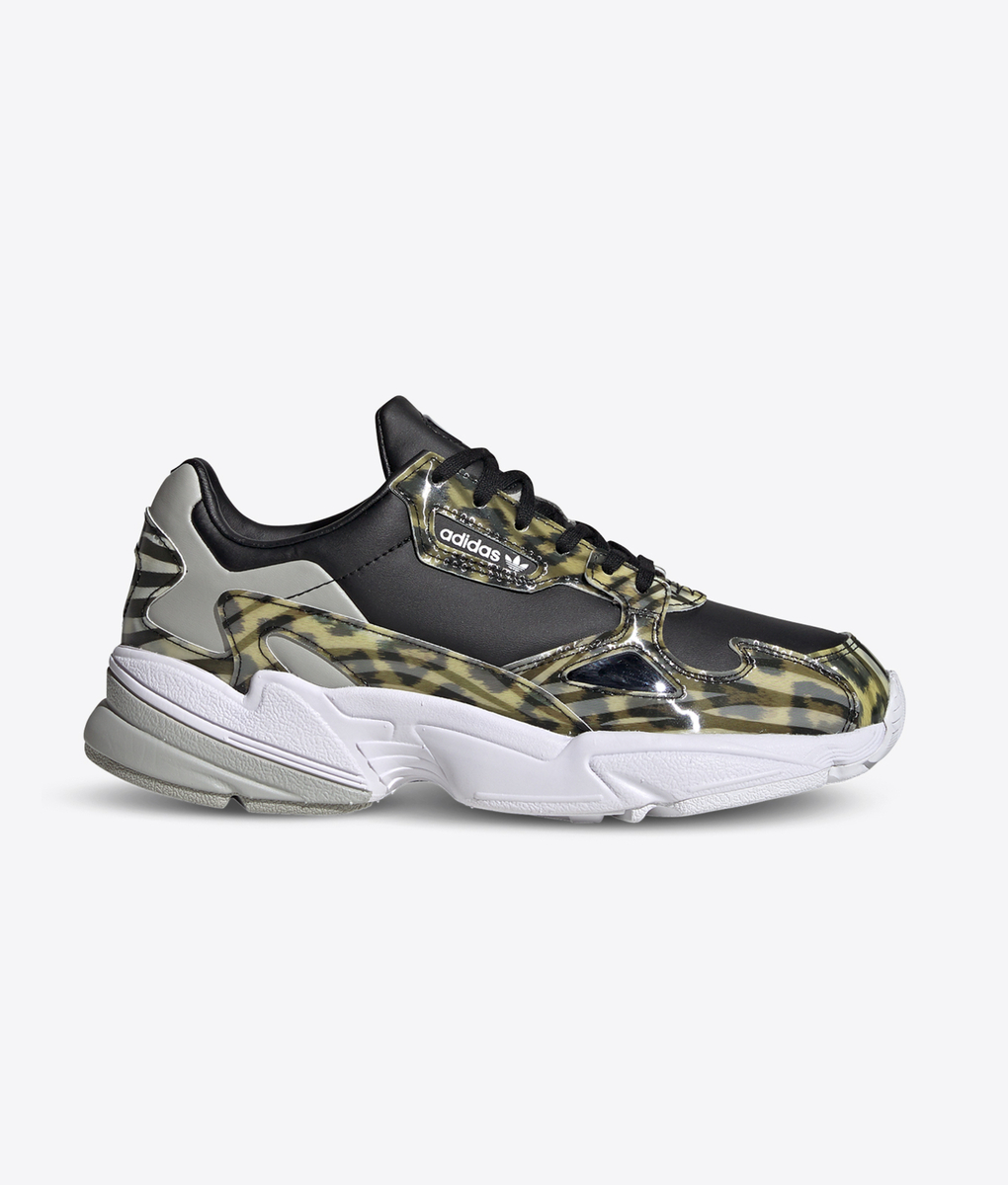 adidas gazelle silver green womens adidas Originals FALCON EL C Sneakers Core Black / Cloud White / Cloud White