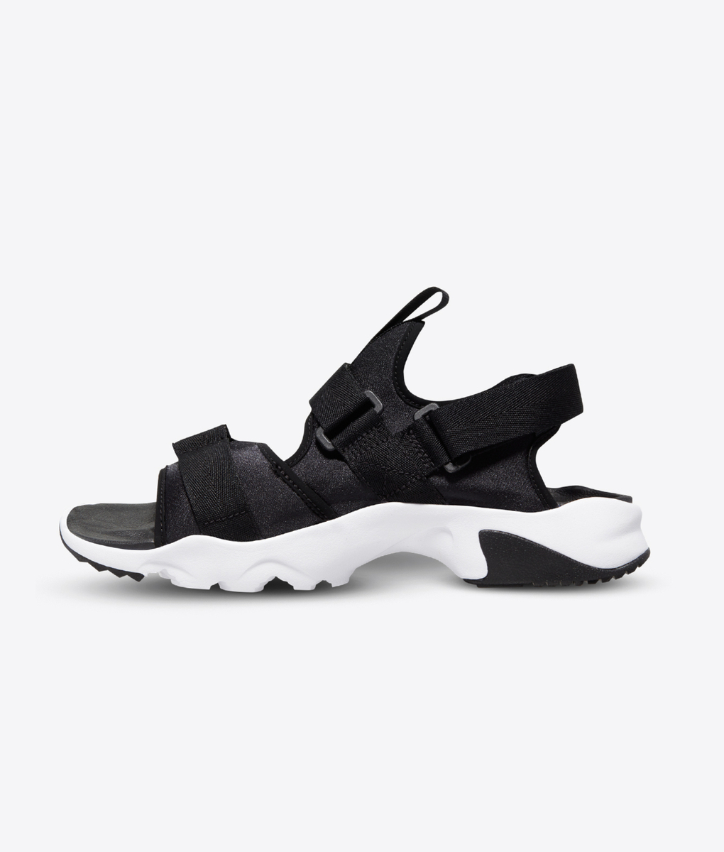 nike women canyon sandals