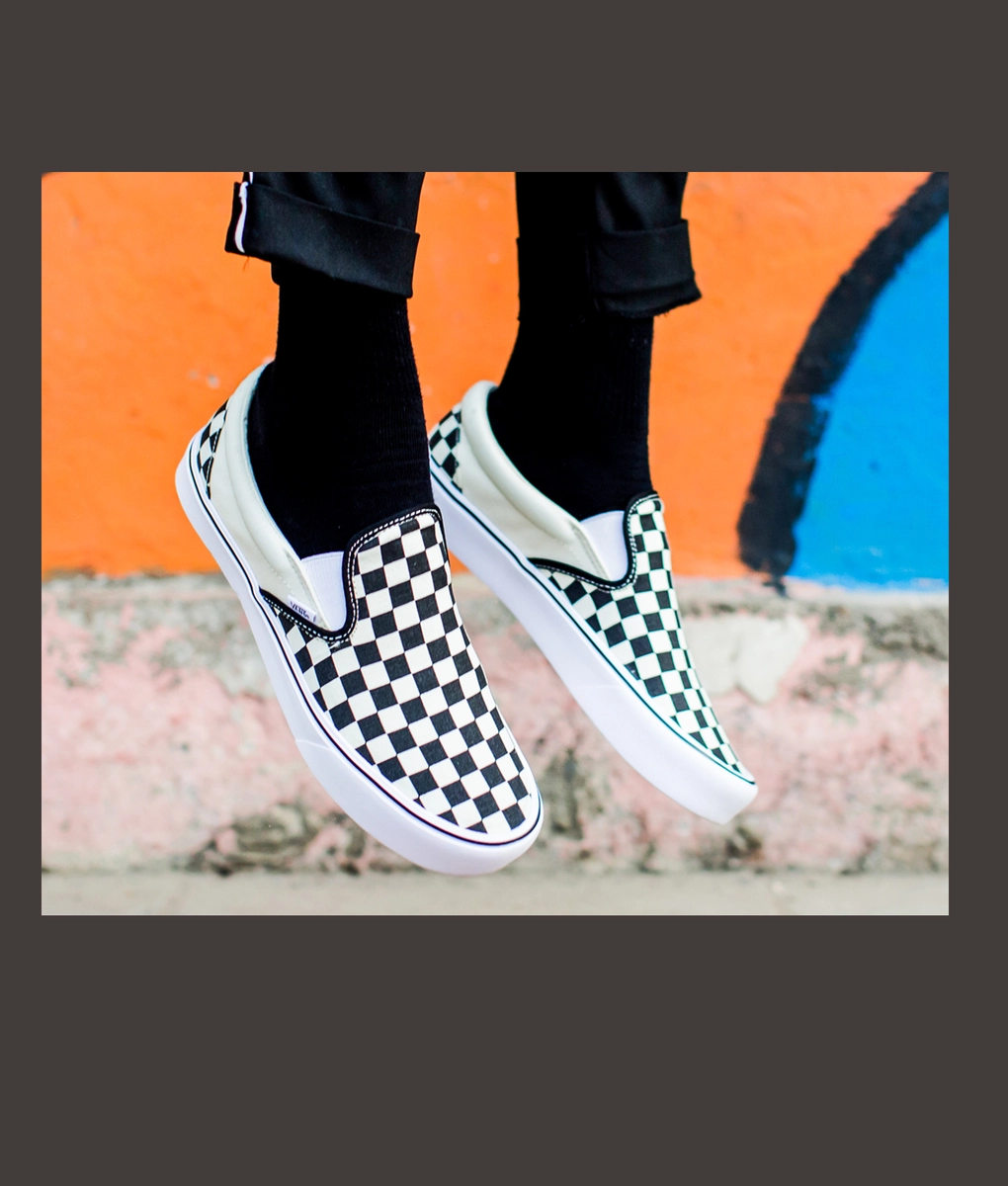 Vans - SLIP-ON LITE CHECKERBOARD 'BLACK/CLASSIC WHITE' - VegNonVeg
