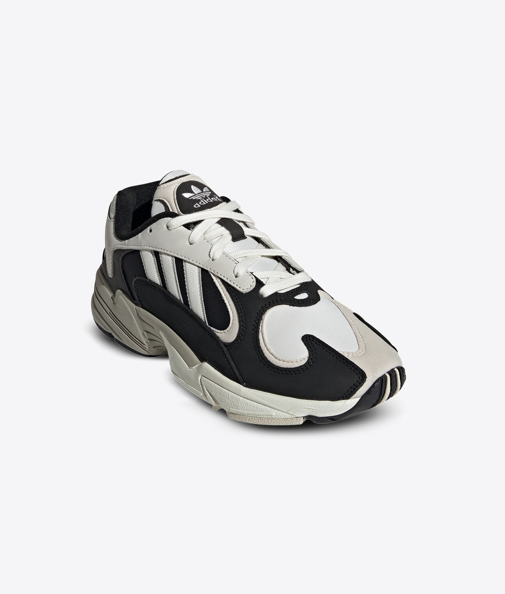 adidas yung 1 black and white