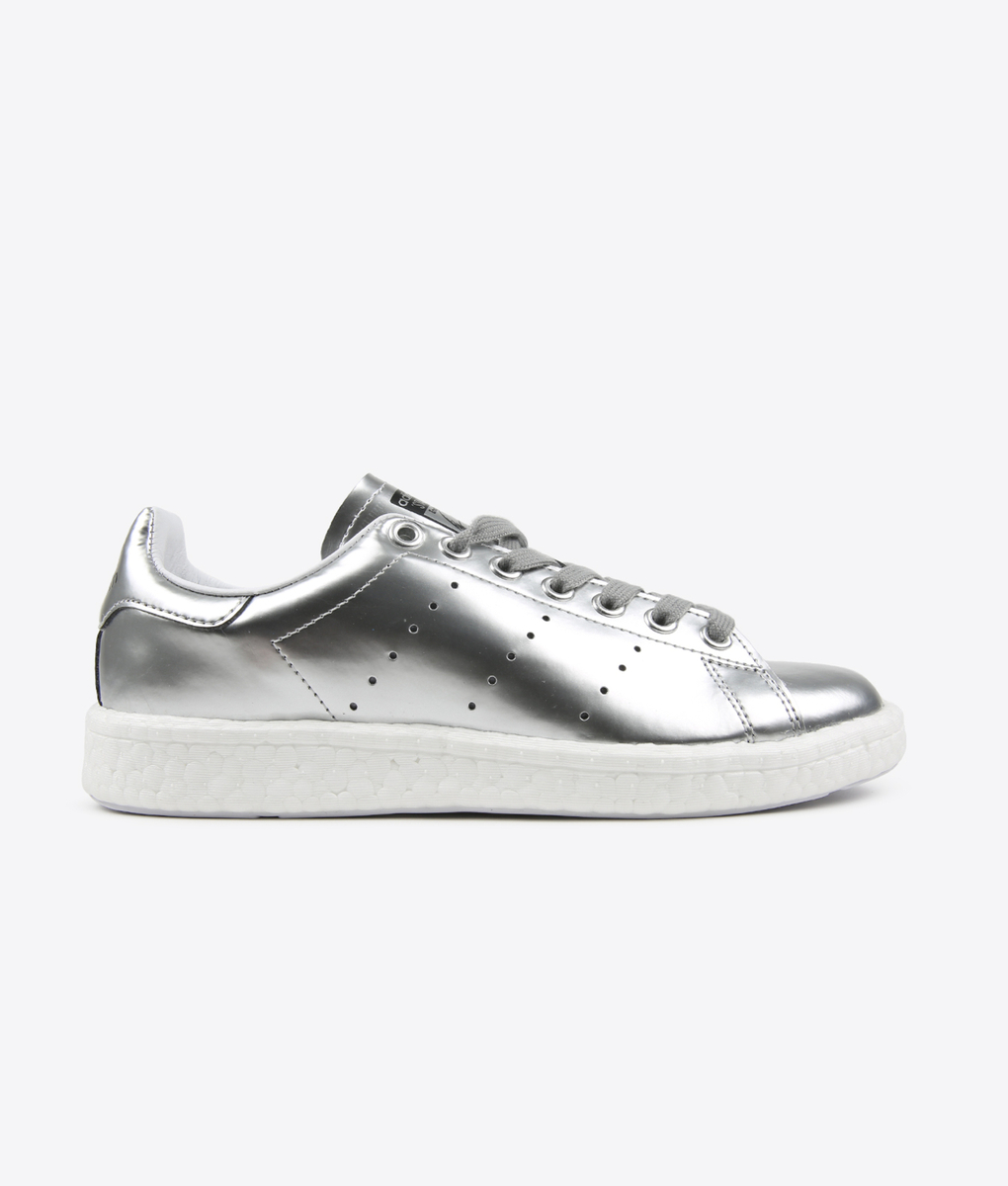 adidas gazelle silver green womens Women's Stan Smith Lo Pro 'Silver Metallic' Sneakers