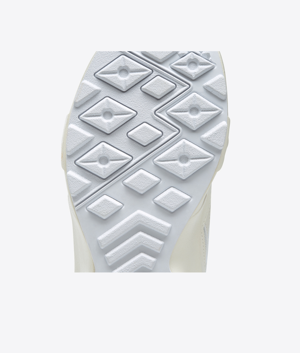 REEBOK - AZTREK DOUBLE MIX 'It's A Man's World' - VegNonVeg