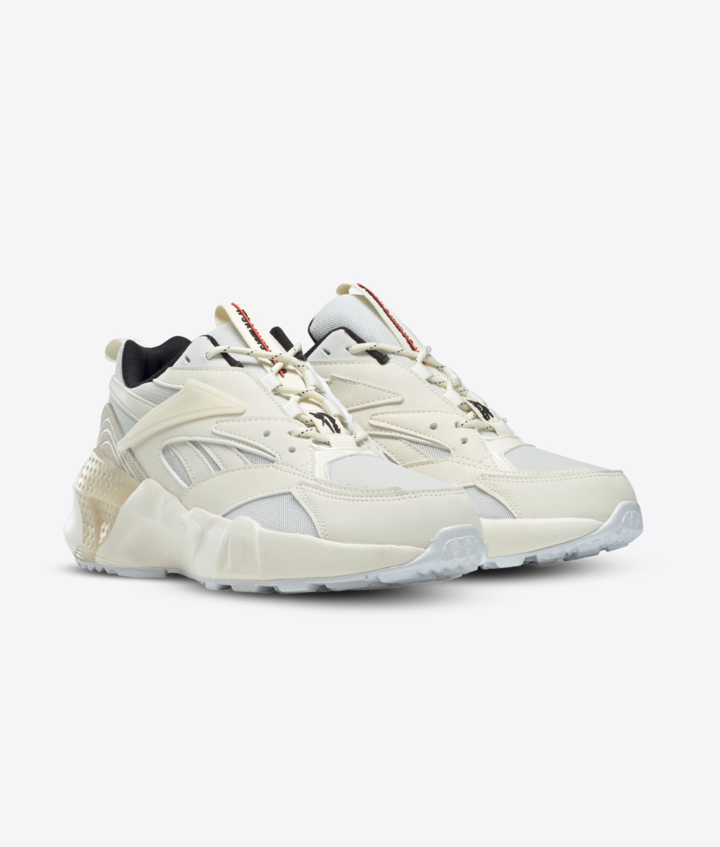 REEBOK - AZTREK DOUBLE MIX 'It's A Man's World' - VegNonVeg