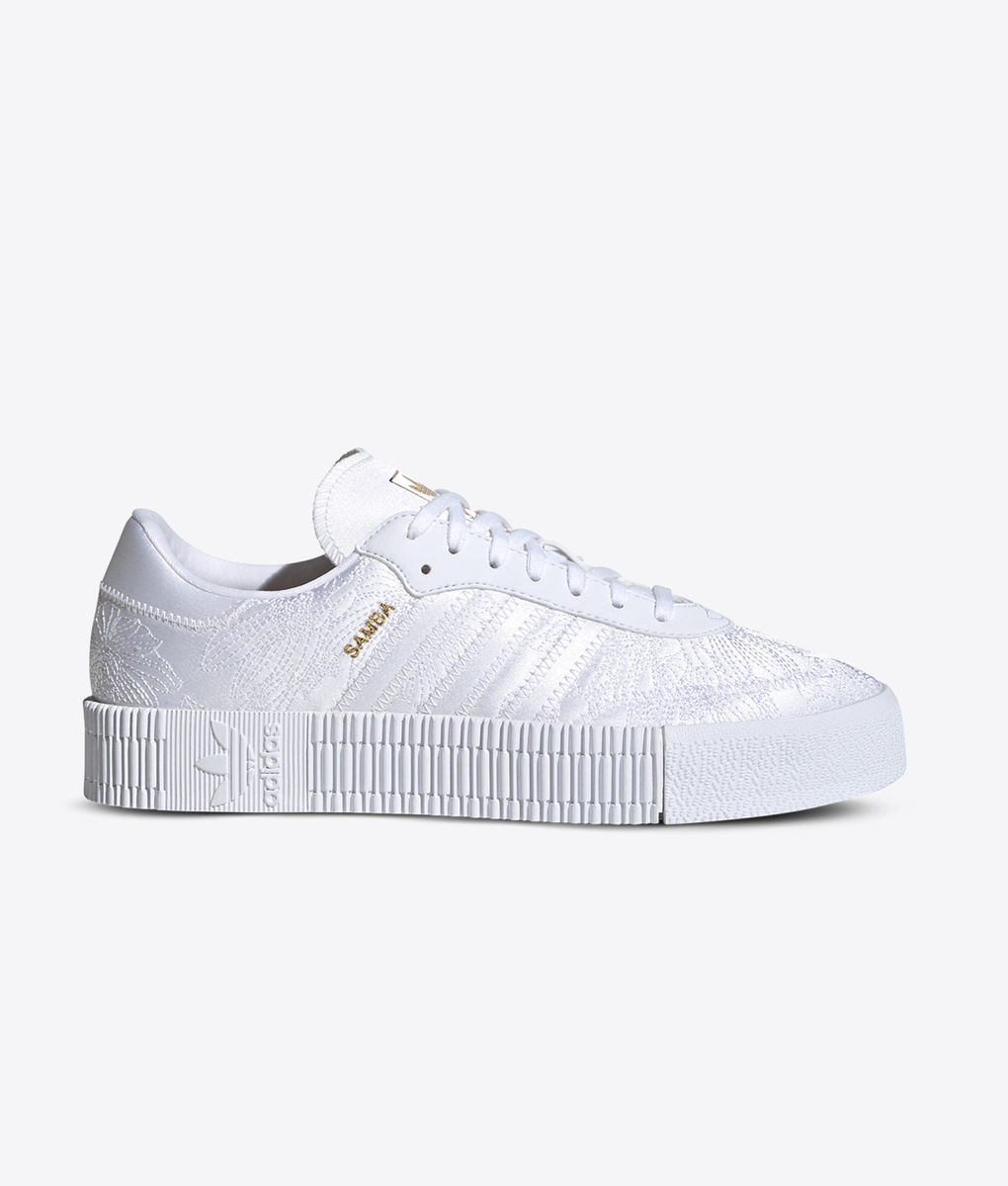 adidas originals 厚底 Sambarose Cloud White Silver 在庫僅少 WMNS) adidas Sambarose 'Cloud White Silver' EE9017