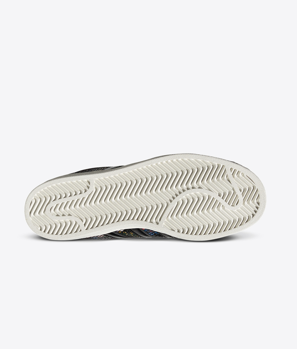 adidas gazelle silver green womens adidas Superstar 82 main image 1