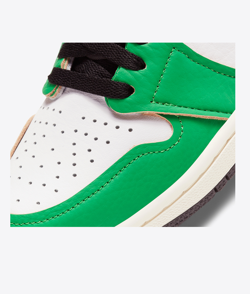 Jordan - WMNS AIR JORDAN 1 HIGH OG - VegNonVeg Jordan - WMNS AIR JORDAN 1 HIGH OG - VegNonVeg