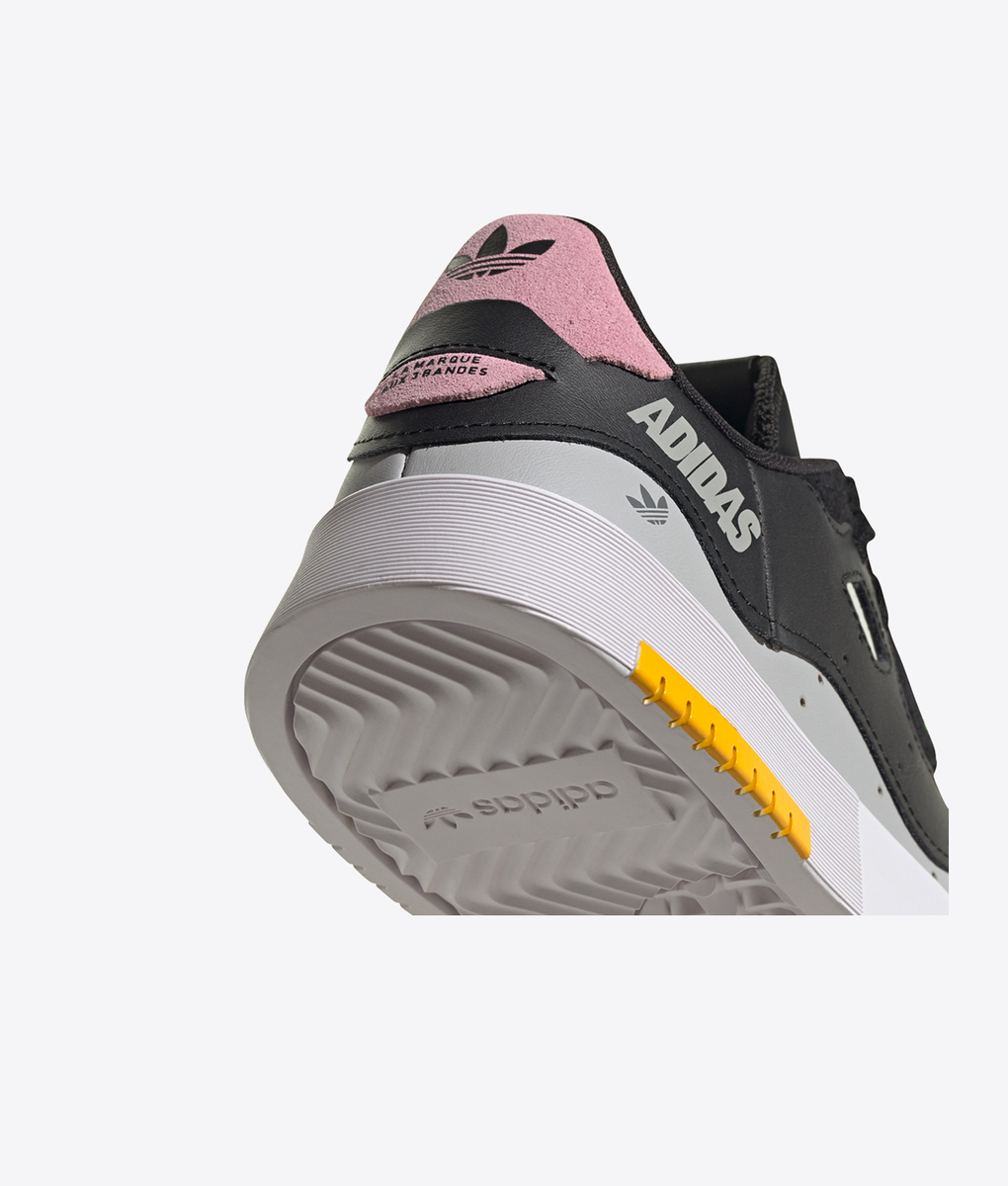 靴 adidas originals SuperCourt 24.5 5b3d895bf81d.jpg?width=3840&