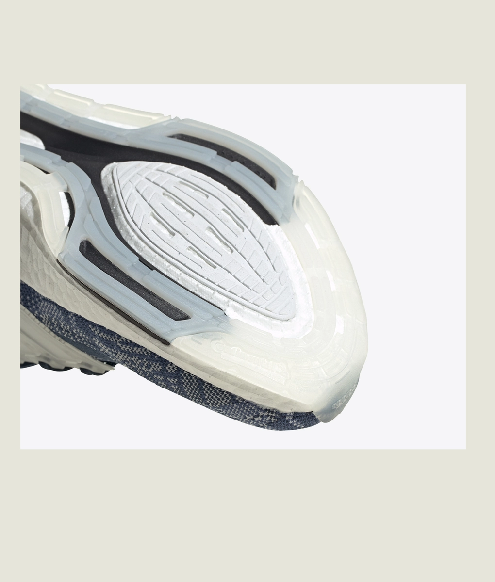 adidas gazelle silver green womens Men's Ultraboost 21 Primeblue Shoes main image 0