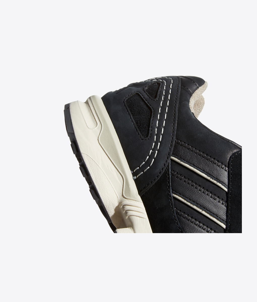 コラヴァン Adidas Originals - 1 - VegNonVeg