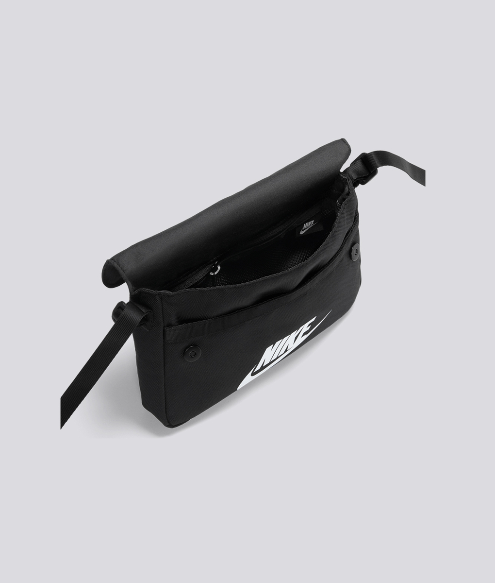 【NIKE】W FUTURA 365 CROSSBODY バッグ BLACK/WHITE 国内発送 楽天市場】☆送料無料☆NIKE☆FUTURA 365 CROSS BAG CW9300-010