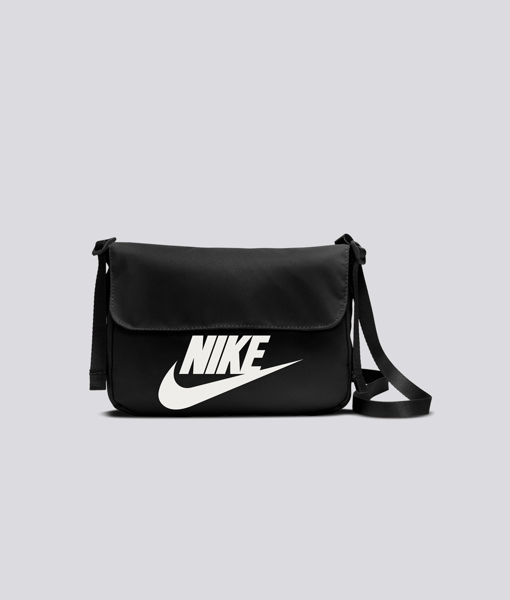 【NIKE】W FUTURA 365 CROSSBODY バッグ BLACK/WHITE 国内発送 Nike - NIKE SPORTSWEAR FUTURA 365 CROSSBODY BAG BLACK/WHITE