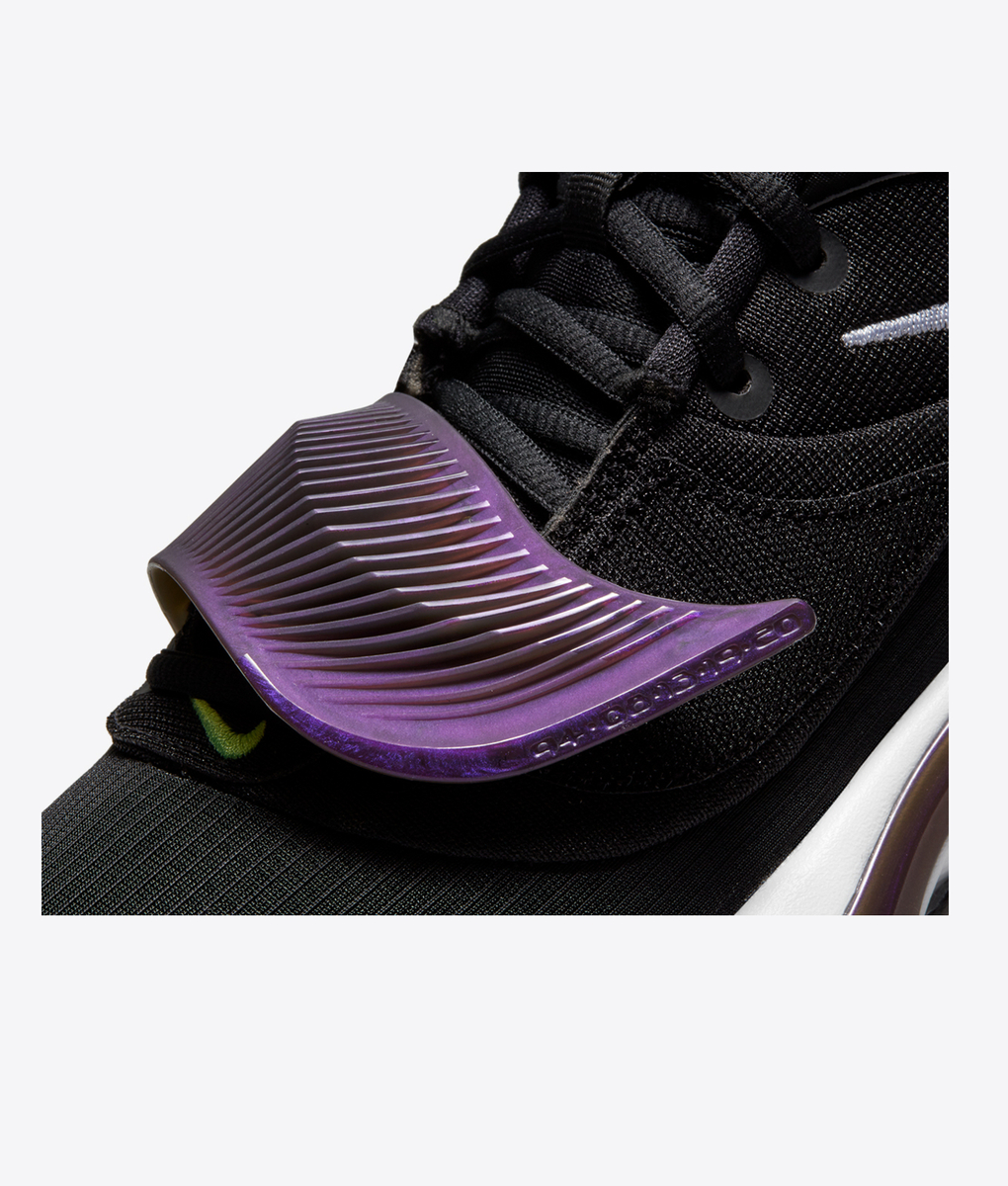 Nike - Zoom Freak 3 - VegNonVeg
