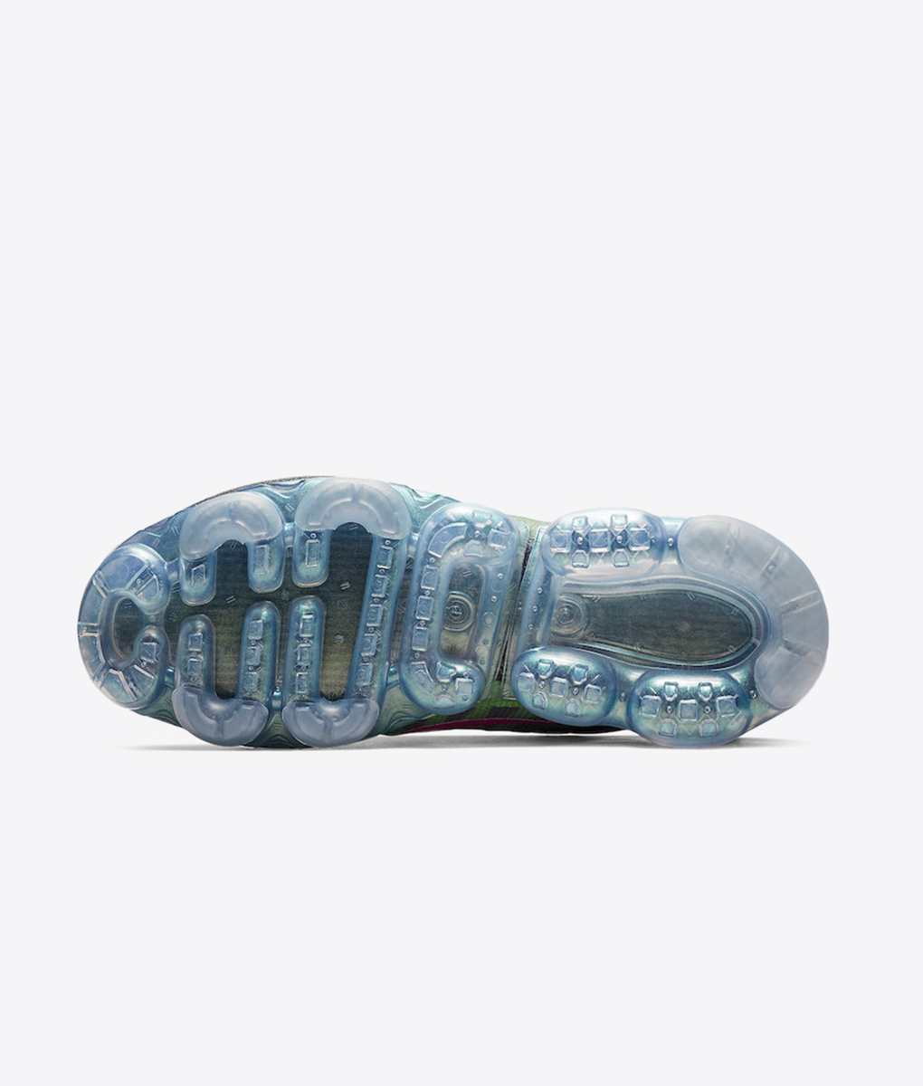 vapormax blue sole