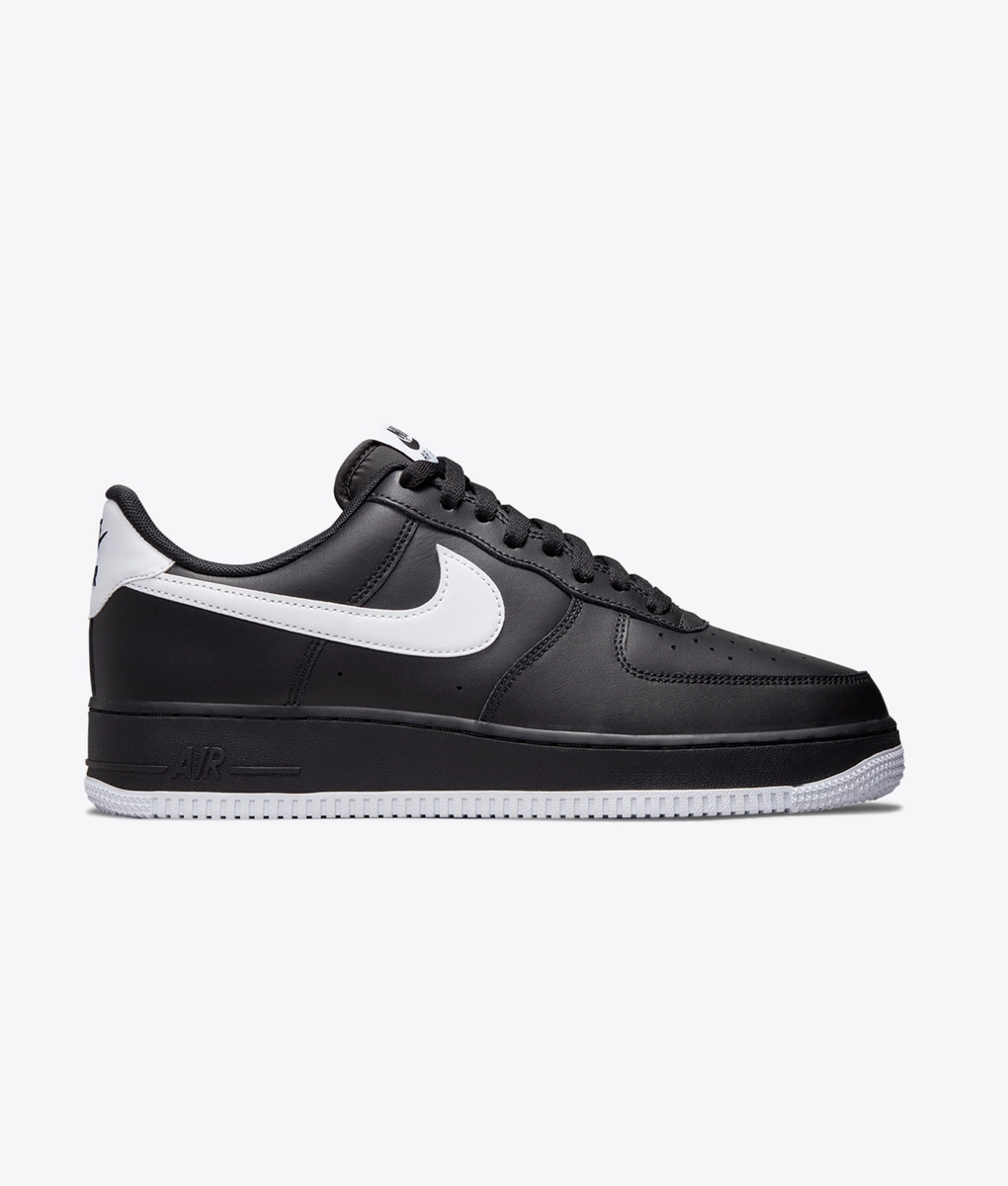 where do nike id shoes ship from