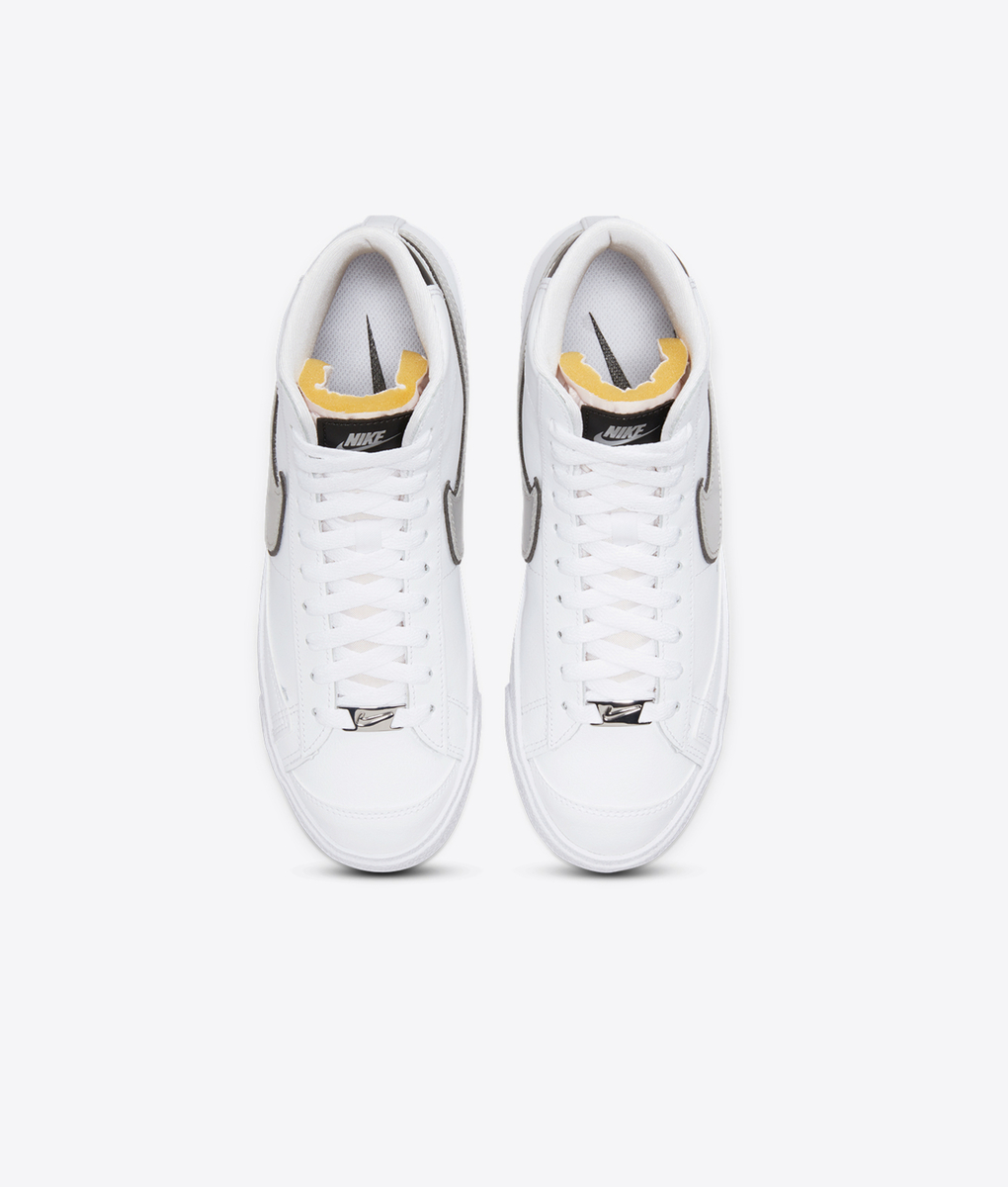 Nike - W Blazer Mid '77 Ess - VegNonVeg