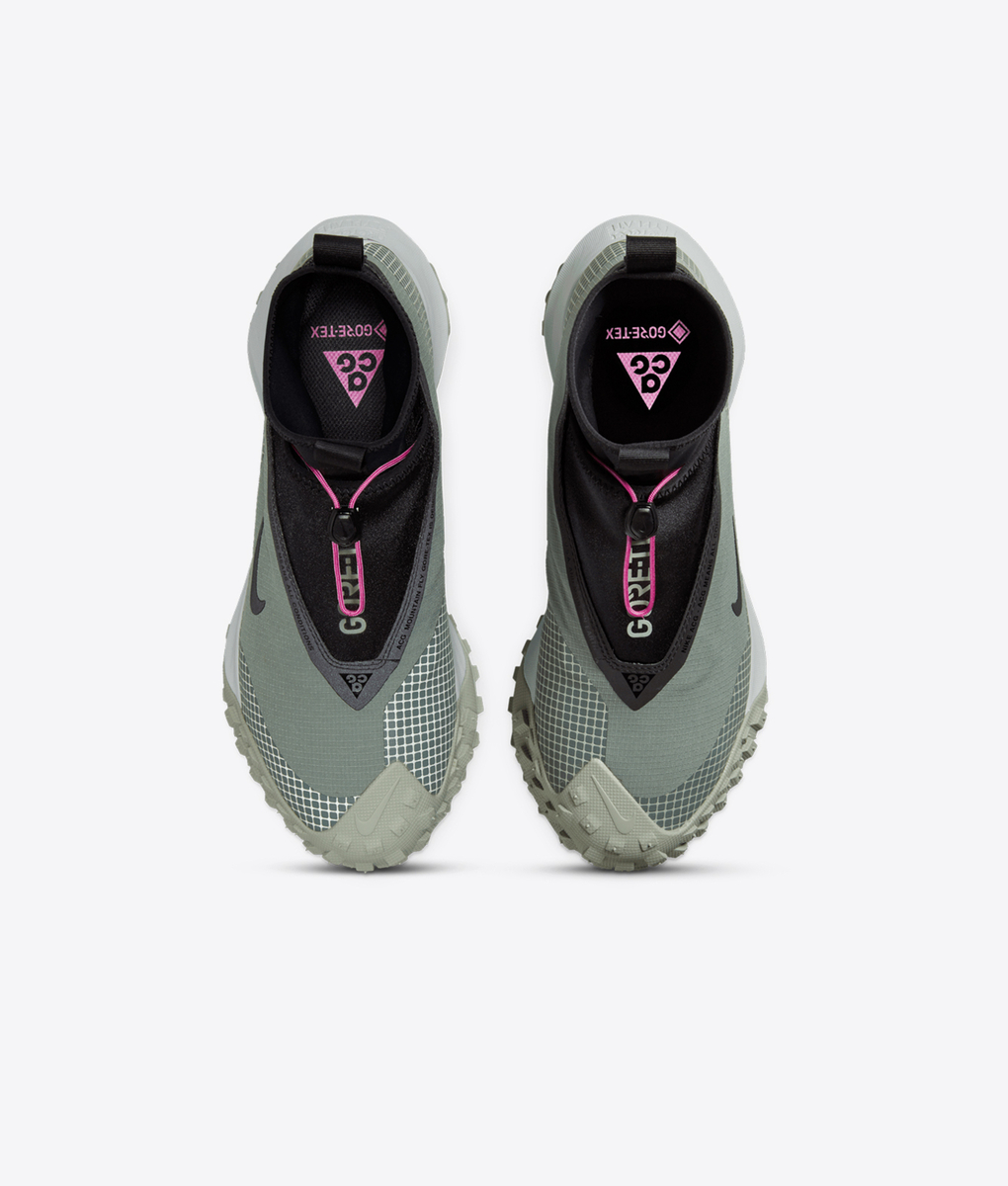 Nike - Acg Mountain Fly Gore-Tex - VegNonVeg