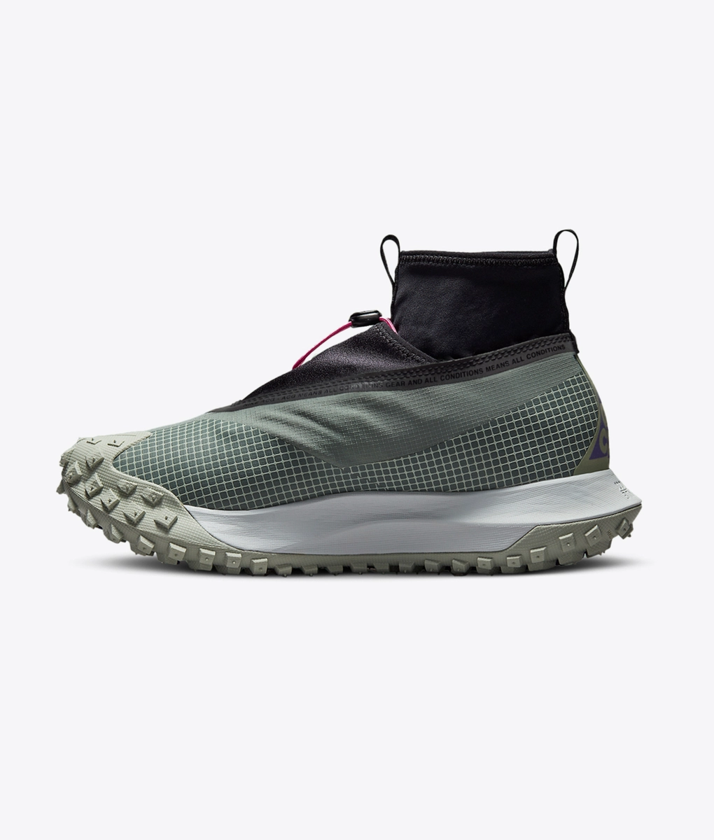 Nike - Acg Mountain Fly Gore-Tex - VegNonVeg