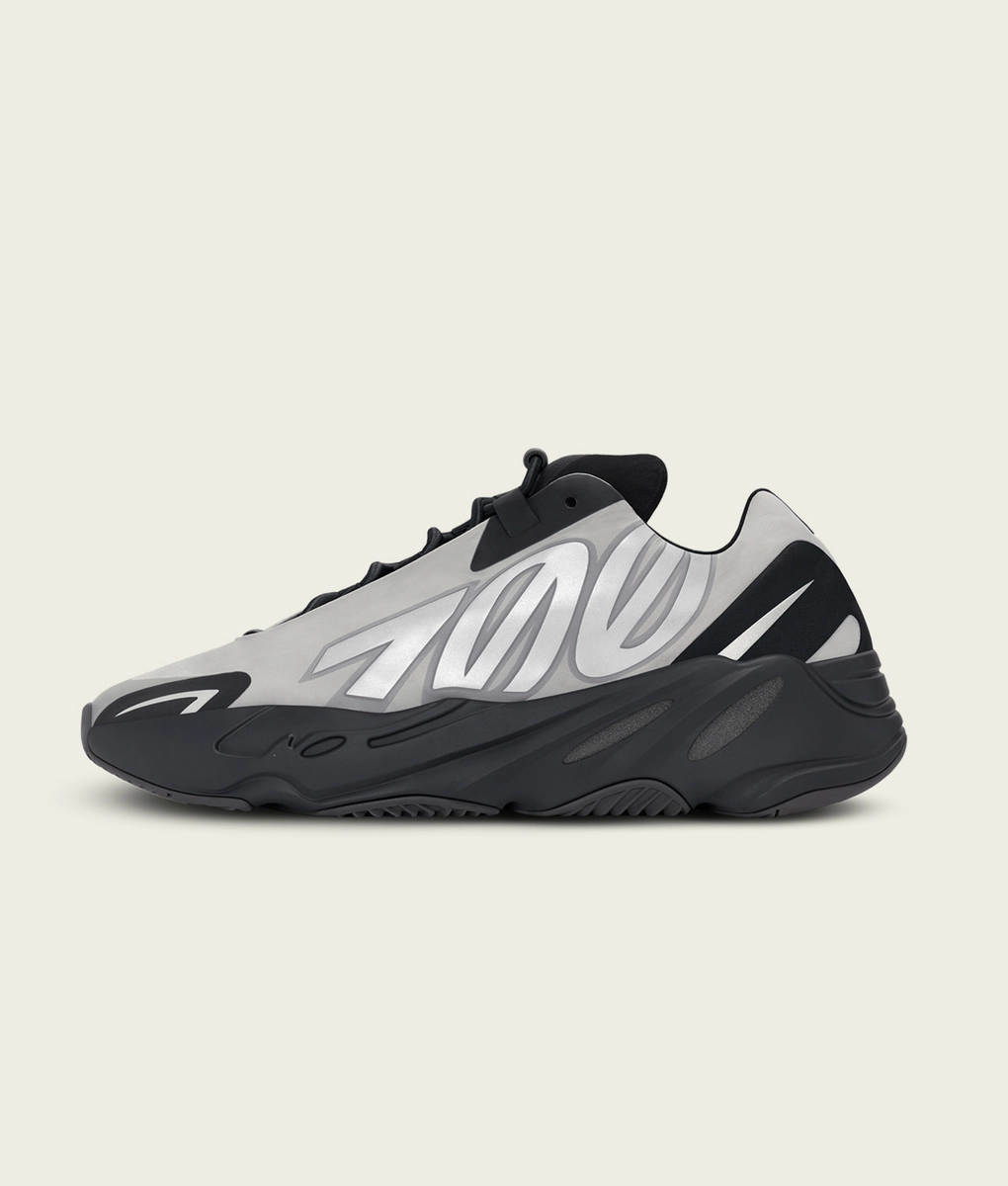 yeezy 700 mnvn reflective
