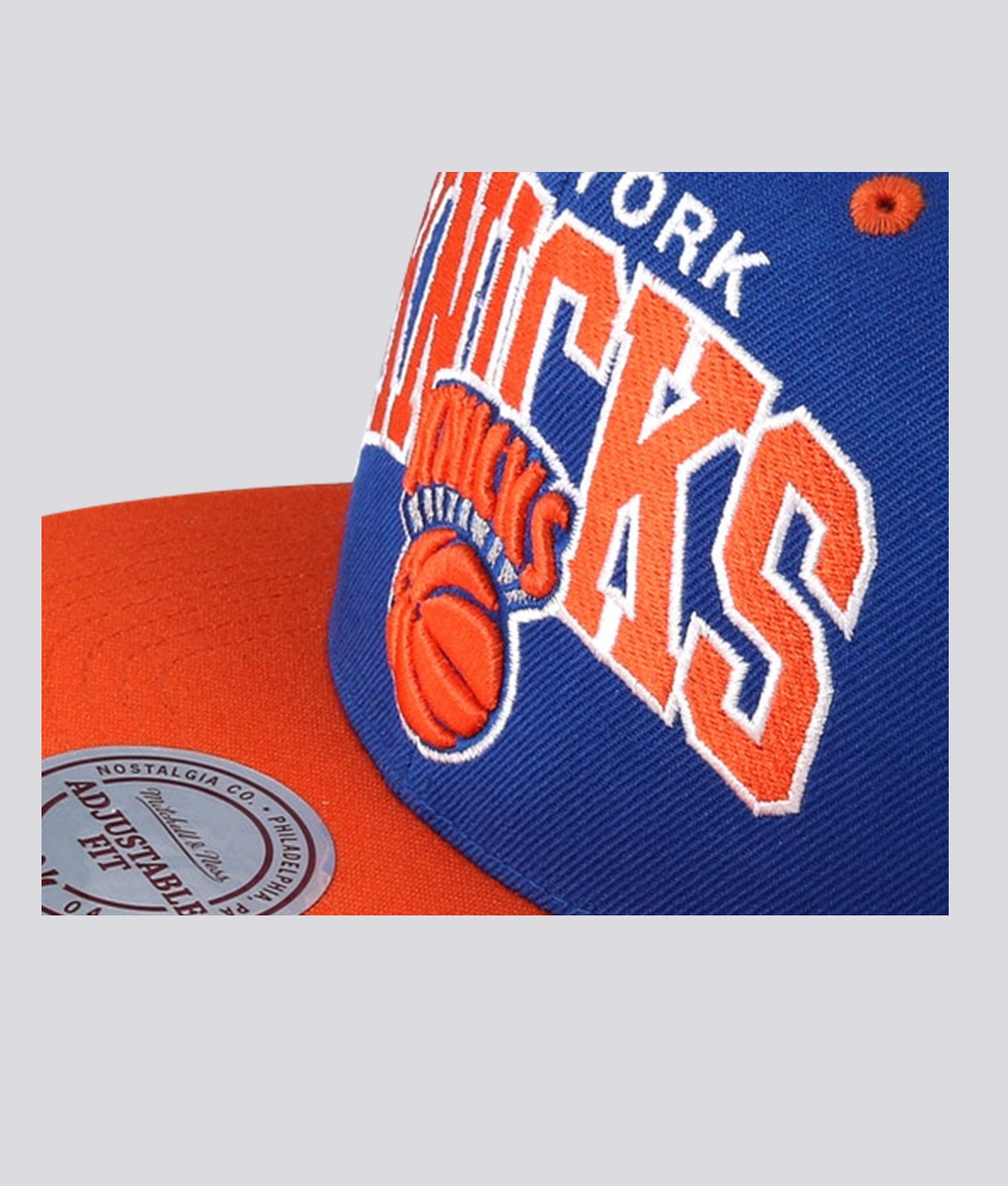 Mitchell & Ness - Team Arch Snapback Ny Knicks - VegNonVeg