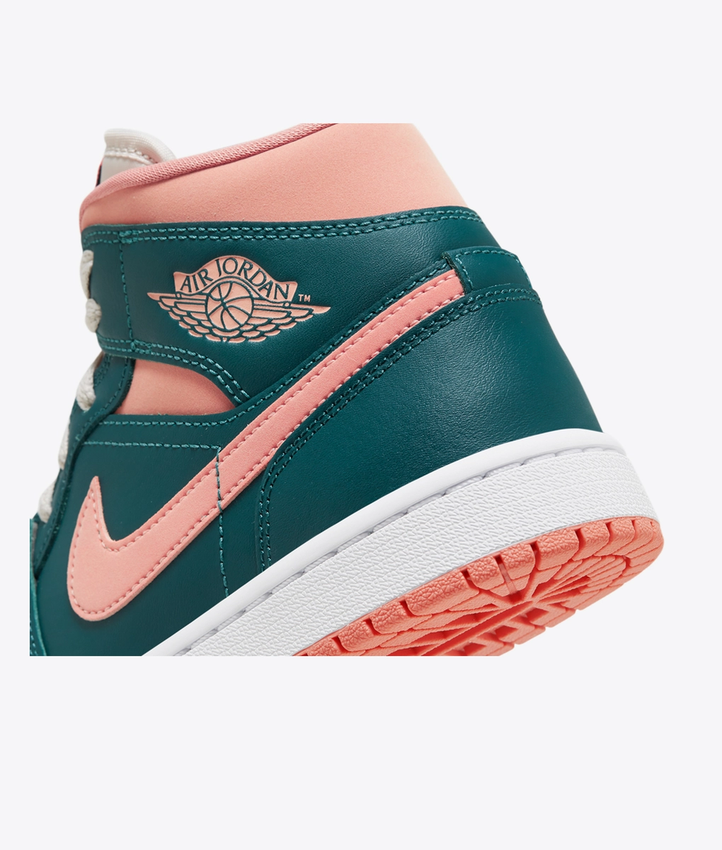 Jordan - Wmns Air Jordan 1 Mid - VegNonVeg