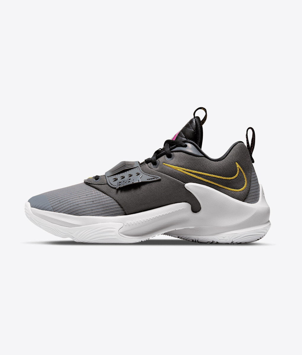 Nike - Zoom Freak 3 - VegNonVeg