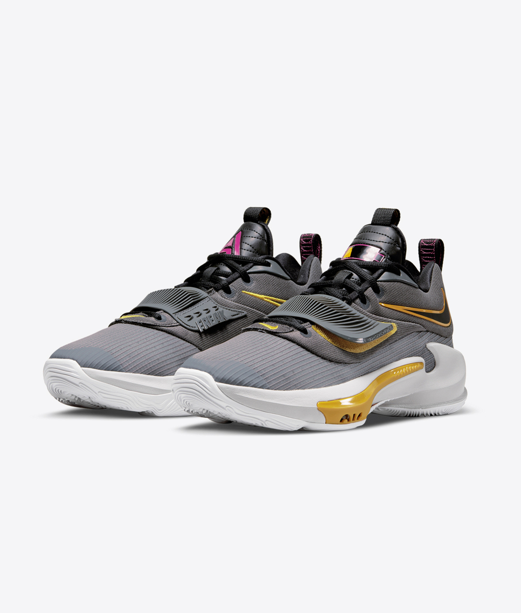 Nike - Zoom Freak 3 - VegNonVeg