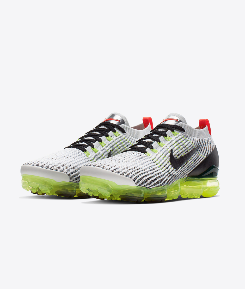 nike air vapormax bright crimson