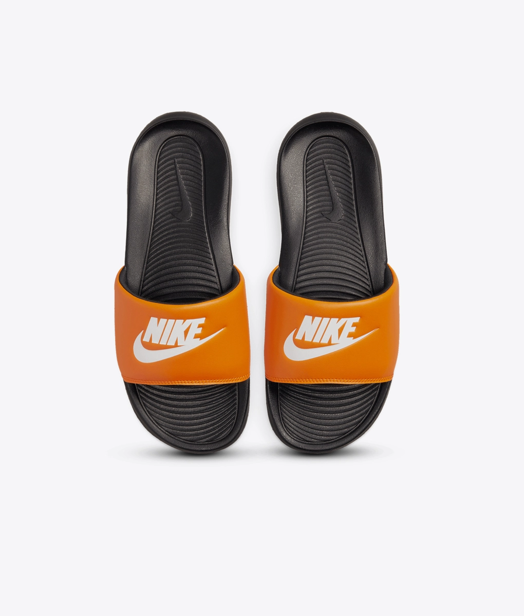 ★関税込★Nike★NIKE VICTORI ONE SLIDE ORANGE(W)★22-26cm Nike Victori One Women's Slides - Orange - CN9677-701