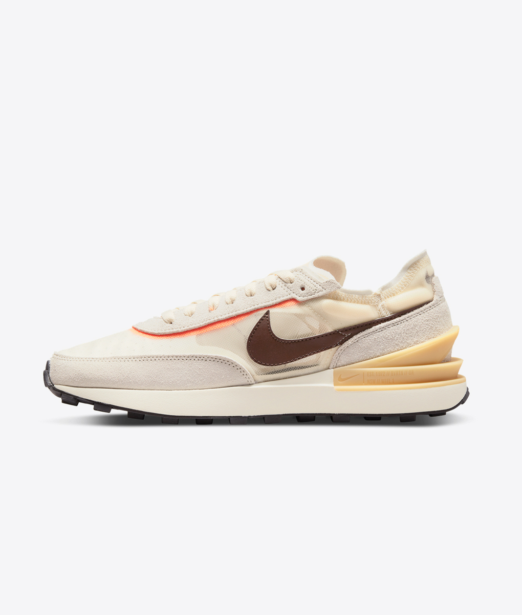 nike waffle one social status