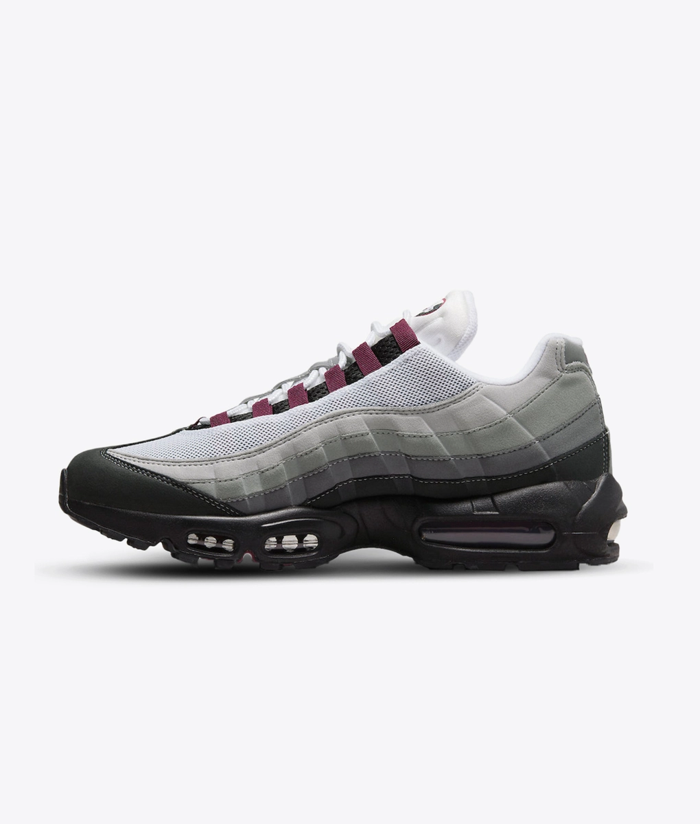 nike air max 95 essential black grey woven