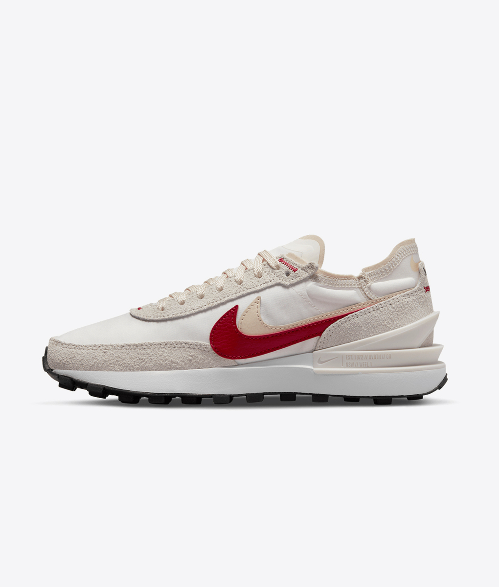 red nike waffle