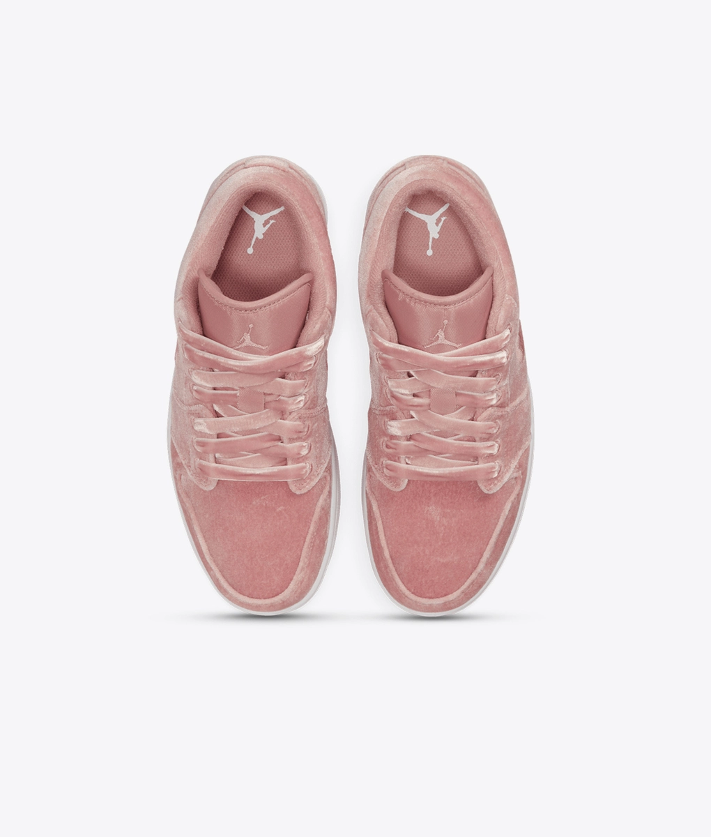 Jordan - Wmns Air Jordan 1 Low Se - VegNonVeg