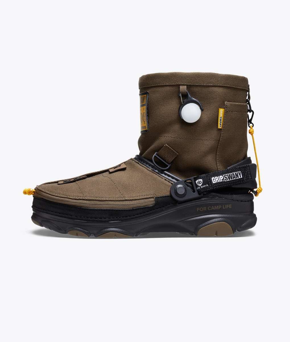 Crocs - Grip S X Crocs Classic At Clog - VegNonVeg