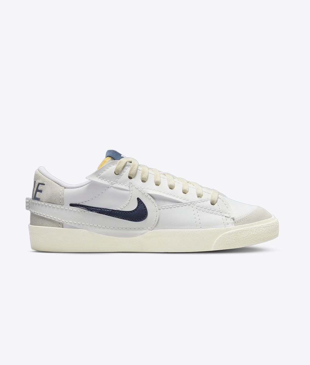 blazer low oversized swoosh