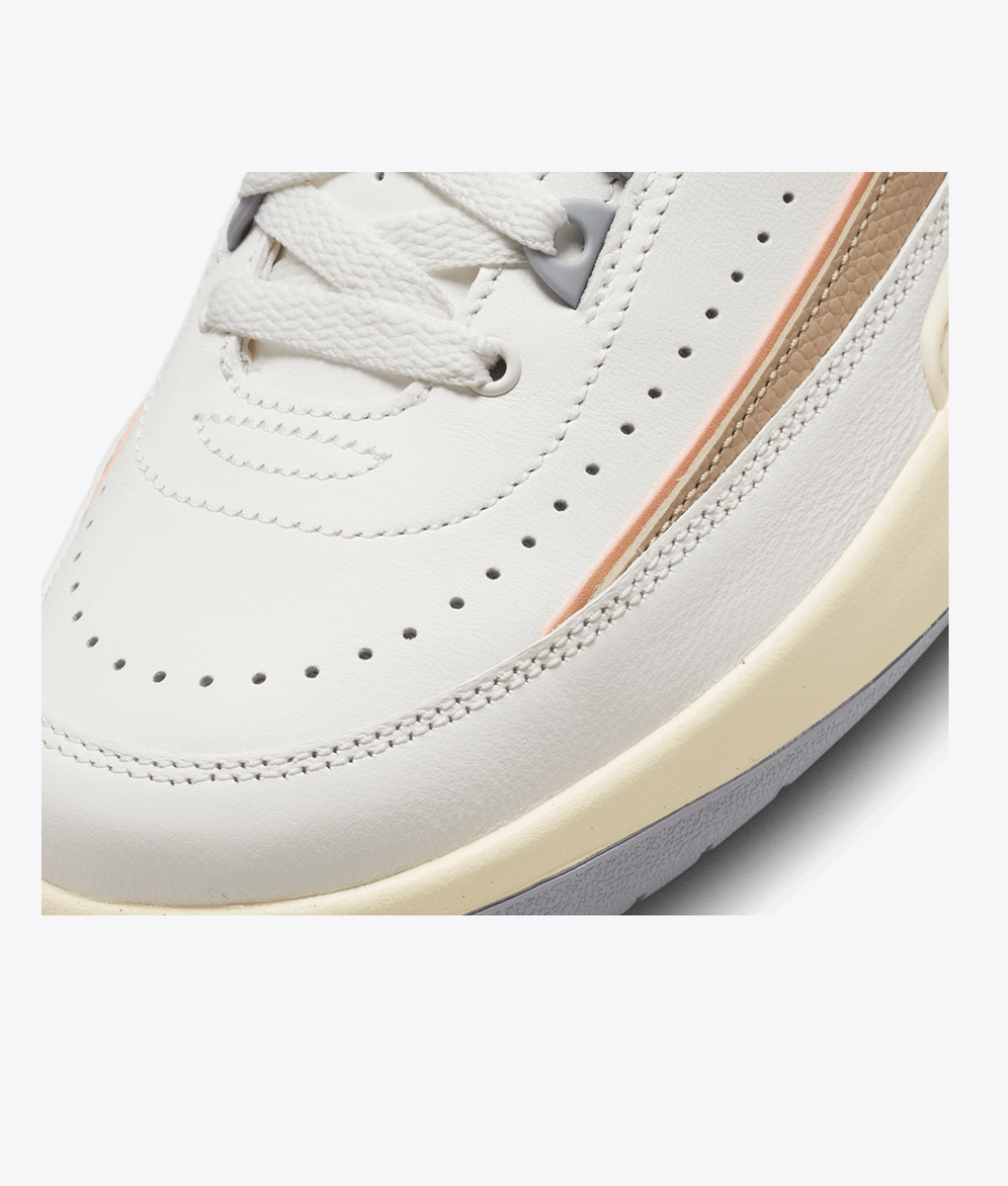 靴 WMNS AIR JORDAN 2 RETRO Jordan - Buy NIKE AIR JORDAN 2 RETRO 'SAIL/DESERT-SUNSET HAZE